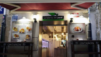La Taberna Del Laurel food