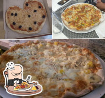 Pizzaria Cosa Nostra food