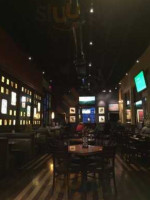 Bj's Brewhouse inside