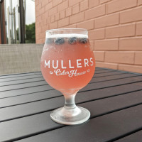 Mullers Cider House food
