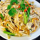 Nartnapa Thai Cuisine food