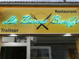Restaurant La Bonne Bouffe Ile De Noirmoutier à Barbatre inside