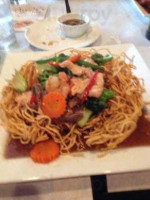 Manola's Thai Vietnamese Cuisine food