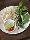 The Vietnamese Hut food