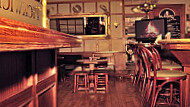 Pickwicks Restaurang Pub inside