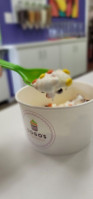 Gogo's Frozen Yogurt Cupcakes food
