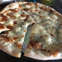 L'Altra Idea Pizza & Bistro food