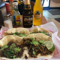 Tacos La Villa food