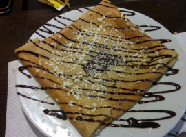 Vibel Crepes food