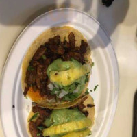 Los Tacos Al Pastor food