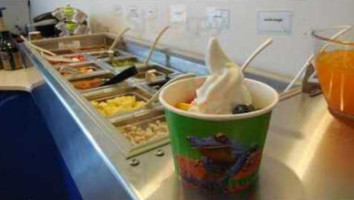 Yogurt Mountain food