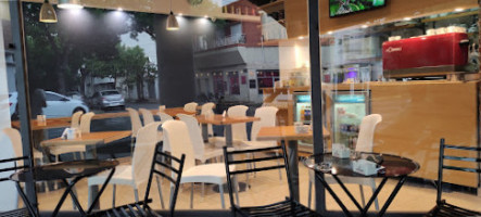 La Sexta Coffeebar inside