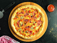 Bq Pizza Gyros food