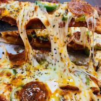 Qc Pizza (mahtomedi) food
