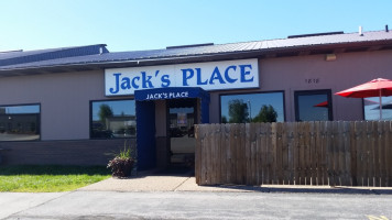 Jack's Place outside
