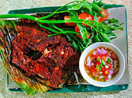 Pantai Bersih Ikan Panggang (medan Selera Wr) food