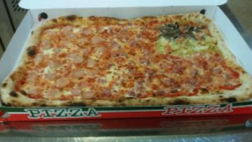 Pizzamoremio food