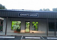 Johnny's Garden outside