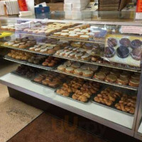 Donna's Donuts food