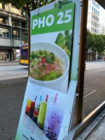 Pho 25 outside