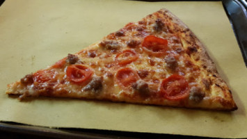 Pizzamia inside