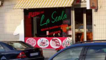 Pizzeria La Scala outside