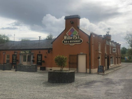 Willie Pa’s 2019 outside
