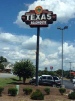 Texas Roadhouse outside