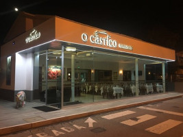 Restaurante O Castiço Lda inside