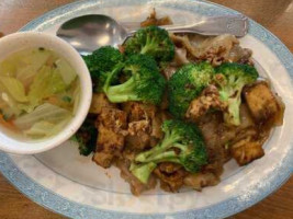 Bua 9 Thai Cuisine food