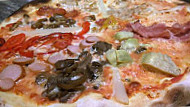 Pizzeria Beethoven food