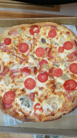 Amore Pizza food