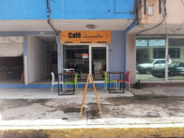 Cafe Elementos inside