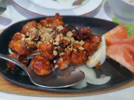 Mandarin Saint-Cyr food