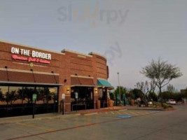 On The Border Mexican Grill Cantina outside