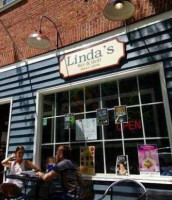 Linda's Bar & Grill. inside
