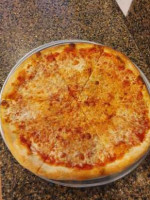 Ernie's Pizza And food