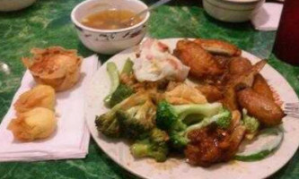 Golden Wok China Buffet food