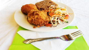 Pampi's Jamaican food