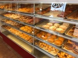 Bosa Donuts food