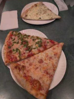 Oakwood Pizza Subs food