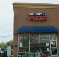 La Roma's Pizza inside
