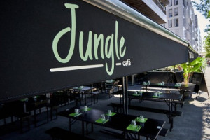Jungle Cafe inside