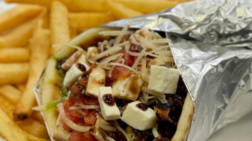 George's Famous Gyros And Pasta food