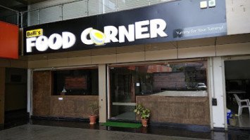 Balli's Food Corner outside