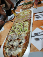 Pizzeria Re Leone food