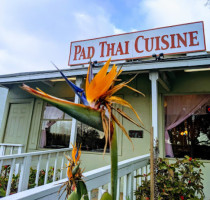 Pad Thai Cuisine outside