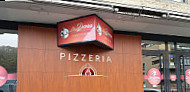 Pizzeria La Dona Trattoria Ouvert inside