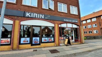 Kirin Sushi inside
