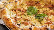Trattoria Pizzeria Alfa food